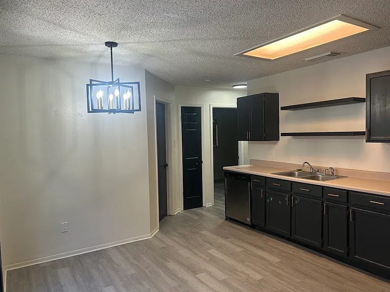 15519 Legend Springs Dr — Photo 4