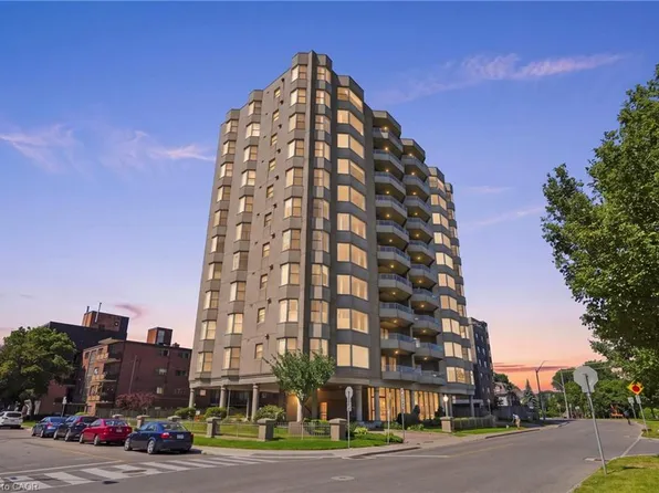 174 Mountain Park Ave #2W, Hamilton, ON L8V 1A1