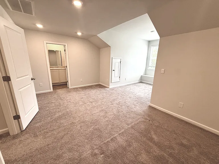 1568 Bellamy Place Dr NE — Photo 8