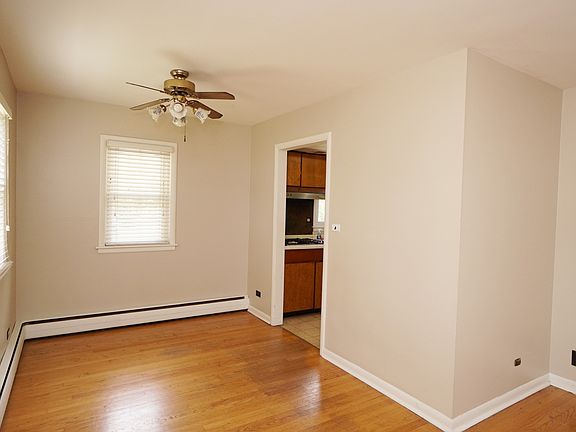 3rd image of 208 N Graylynn Dr