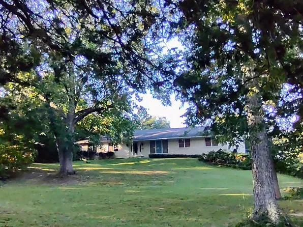 3964 Fountain City Rd, De Soto, MO 63020