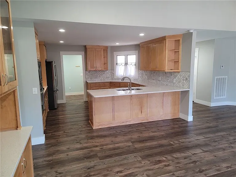 3 Ashton Cir — Photo 6