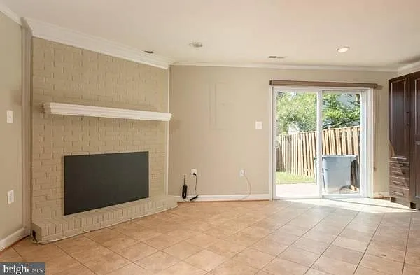 New London Park Dr — Photo 4