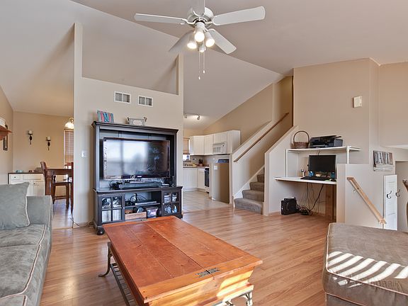 4th image of 711 Joanne Ln