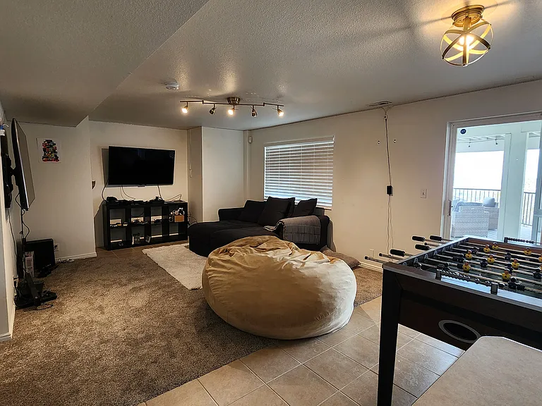 443 E Parowan Way — Photo 25