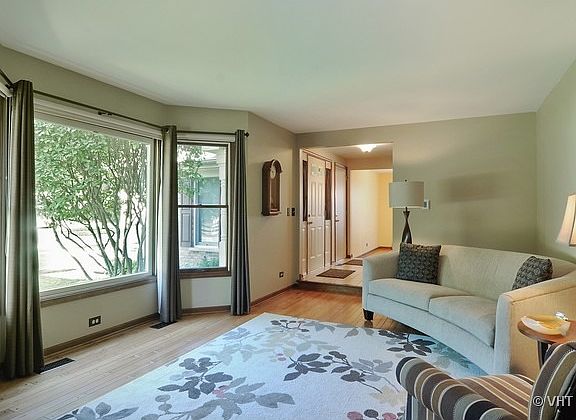 2nd image of 5135 Tamarack Ct