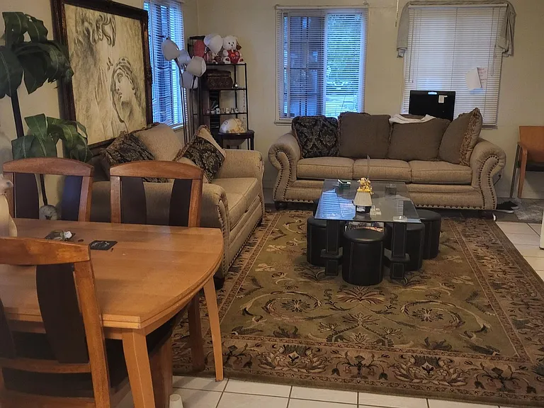 Topeka Dr — Photo 2