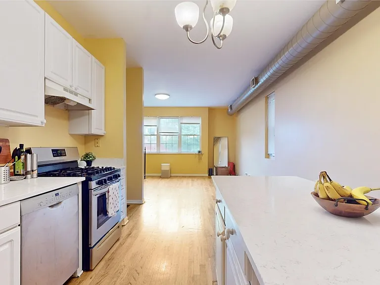 1340 N Dean St #1 — Photo 2