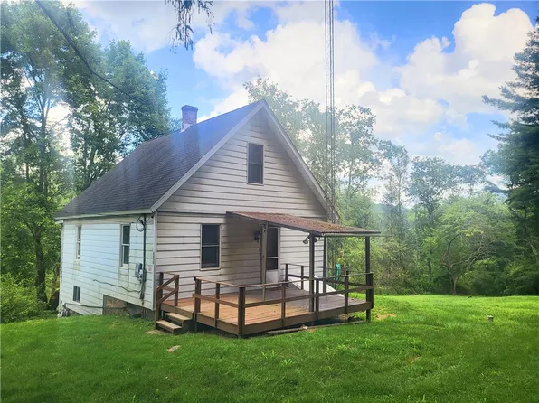 8028 Us Highway 322, Cranberry, PA 16319