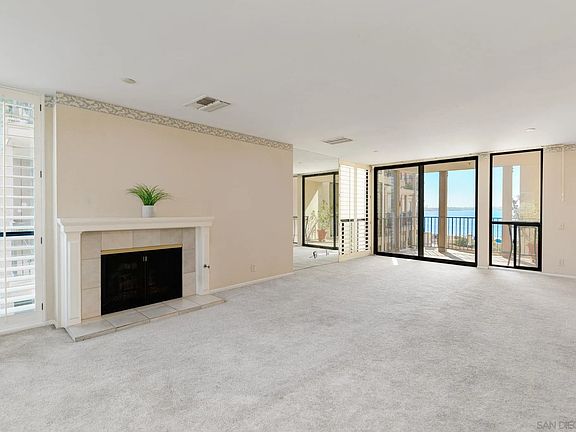 3rd image of 1125 Pacific Beach Dr Unit 204