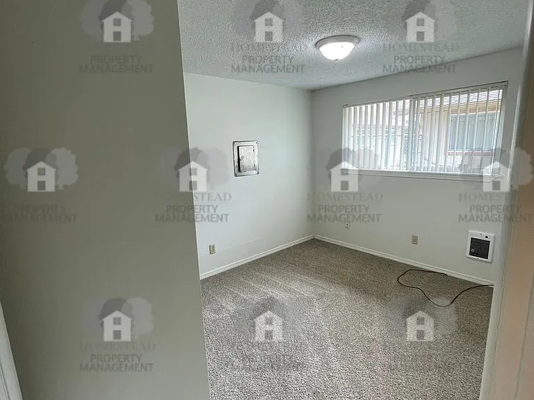 280-286 Evergreen St #291-307 — Photo 12