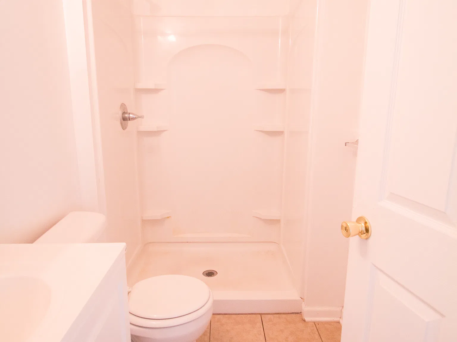 4 bed, $3,200 — Photo 3