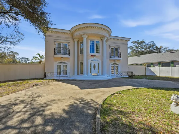 588 Mooney Rd, Fort Walton Beach, FL 32547