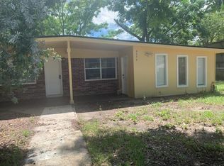 9038 Berry Ave, Jacksonville, FL 32211