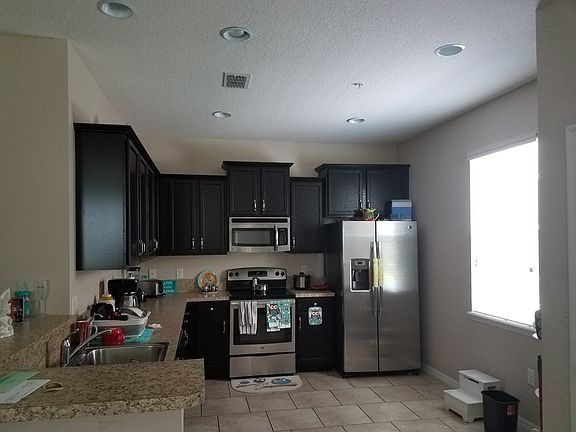 4th image of 2245 Betsy Ross Ln