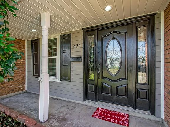 3rd image of 620 Carnation Ave