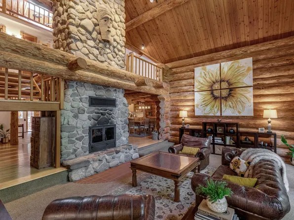 2154 82nd St NE, Boy River, MN 56672