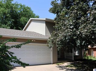 2921 N 74th St, Lincoln, NE 68507