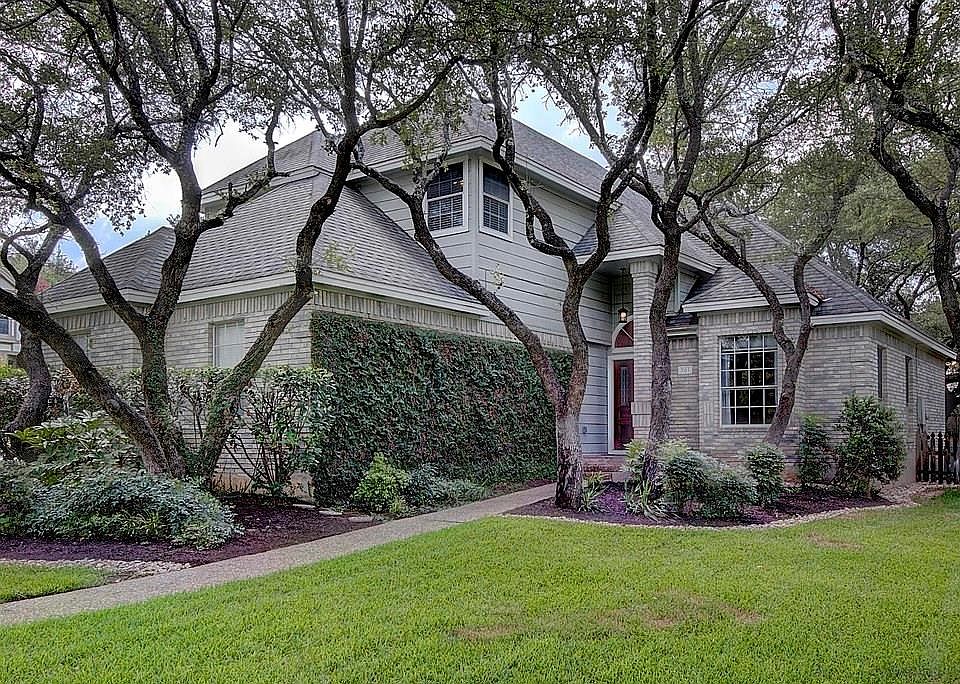 1st image of 701 Greenwood Ct