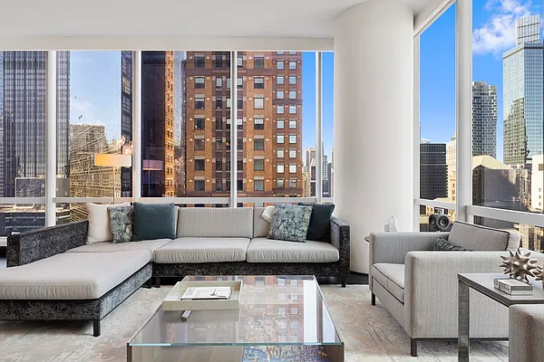 Rented by City Connections Realty | media 36