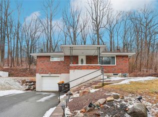 4754 Vera Cruz Rd, Emmaus, PA 18049