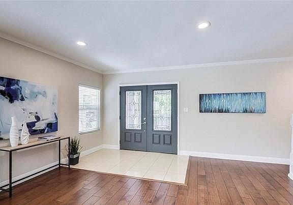 4th image of 208 S Saint Andrews Pl