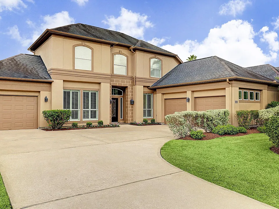 13323 Brentonwood Ln