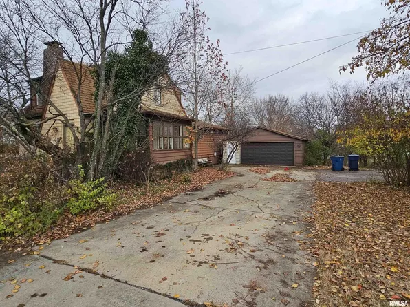 1604 Salem Rd, Mount Vernon, IL 62864