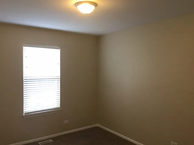 195 Half Moon Cir — Photo 14