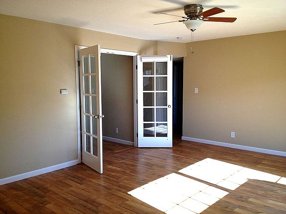 3rd image of 1824 Terri Way