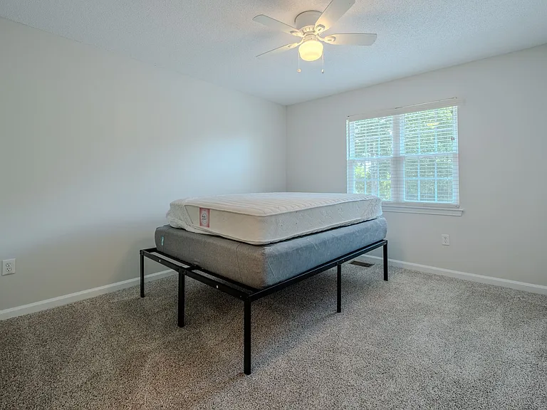 100 Woodstone Dr #27 — Photo 10