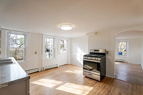 3 Lion St #B Photo 1