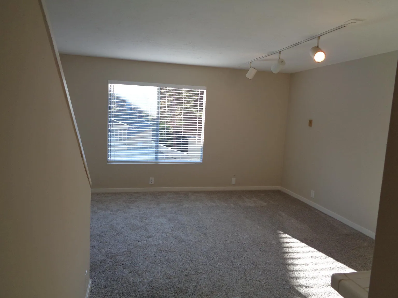 1 bed, $2,800 — Photo 2