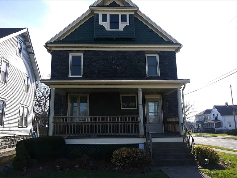 1404 E Erie Ave — Photo 1