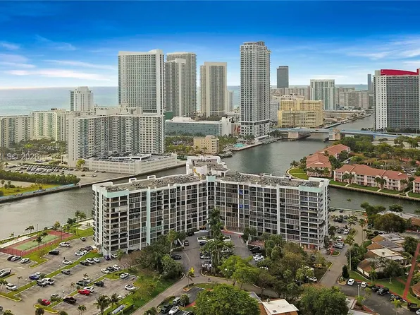 200 Leslie Dr APT 226, Hallandale Beach, FL 33009