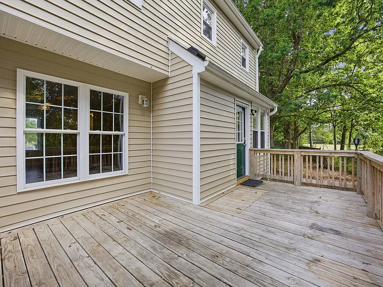 1000 Hornbuckle Ct — Photo 36