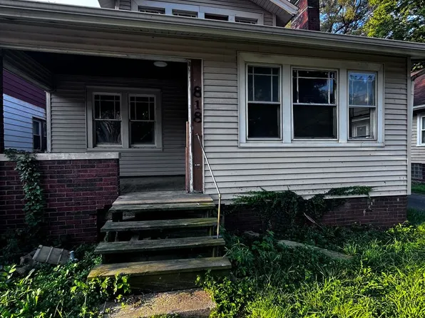 818 E McClure Ave, Peoria, IL 61603