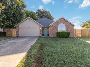 825 Crystal St, Lowell, AR 72745
