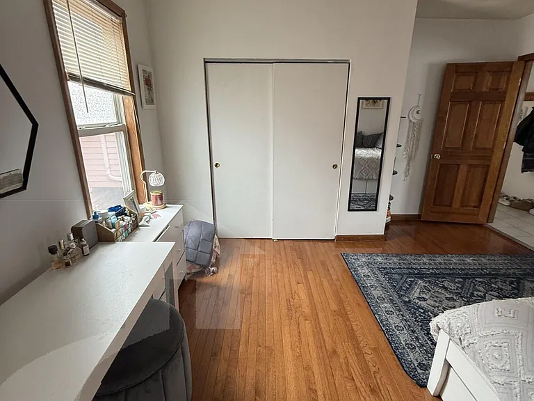 585 Somerville Ave #2A — Photo 4