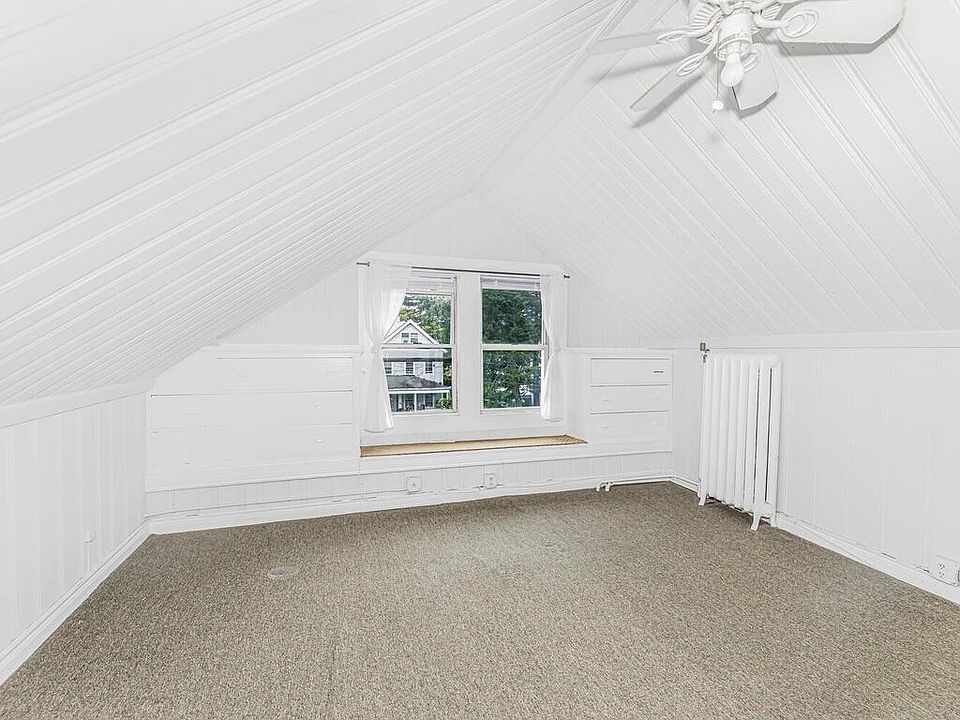 1st image of 32 Woodland Ave Floor 2