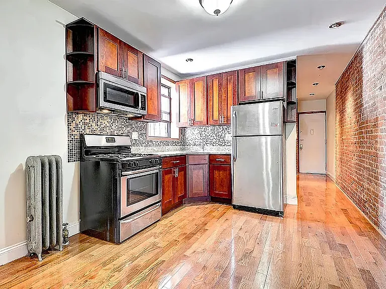 156 Sherman Ave #46 — Photo 4