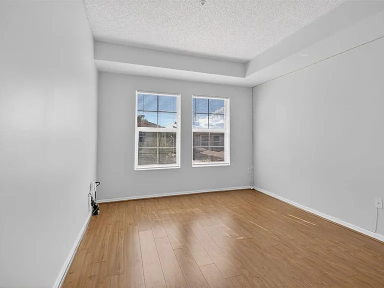 3421 Tuscany Way — Photo 16