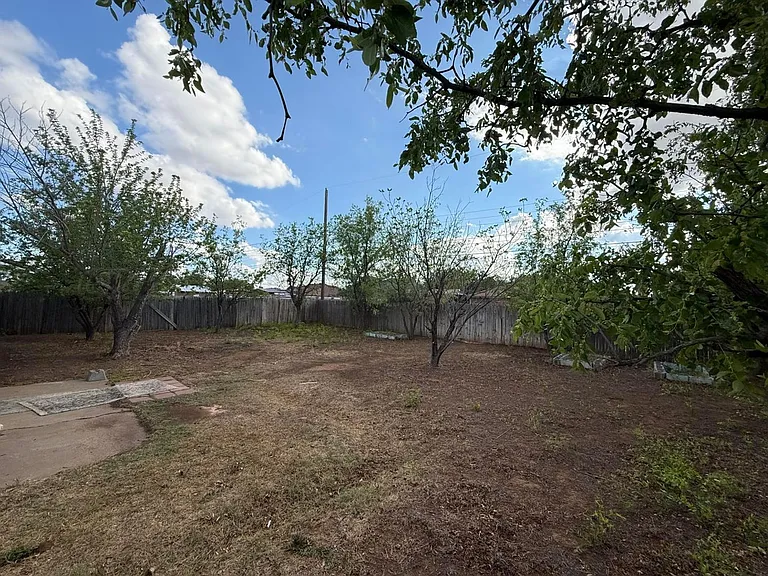 2007 Jennifer St — Photo 13