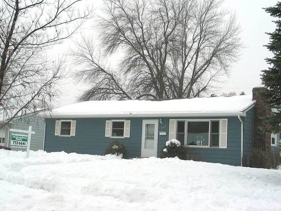 1st image of 523 27th Ave S