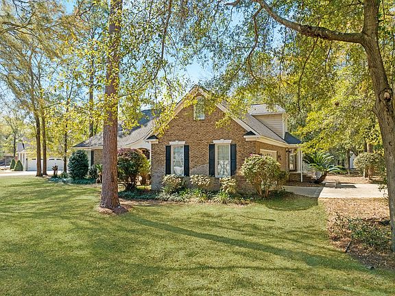 3rd image of 101 Brandt Ct