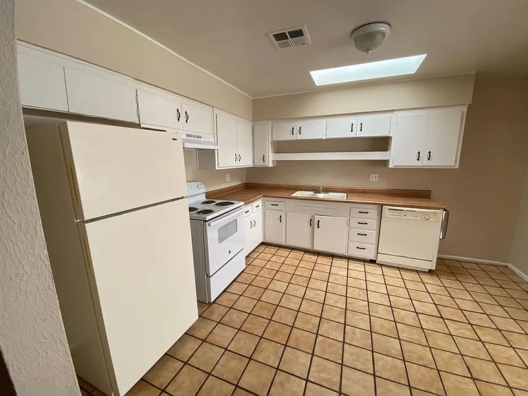 4251 W Keim Dr — Photo 9
