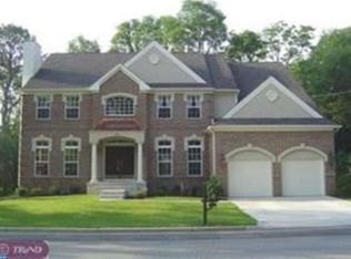 202 Parry Rd, Cinnaminson, NJ 08077