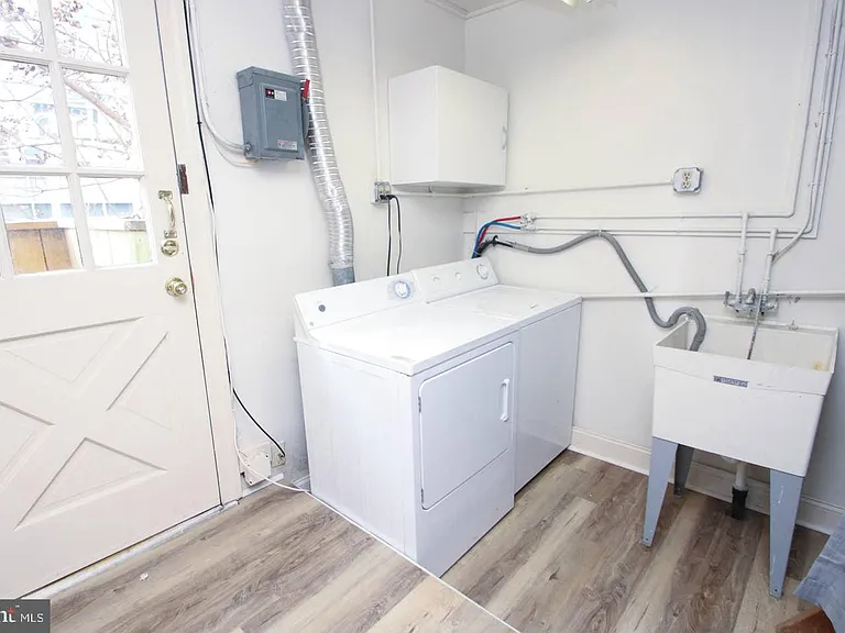 44 S 3rd St #3 — Photo 11