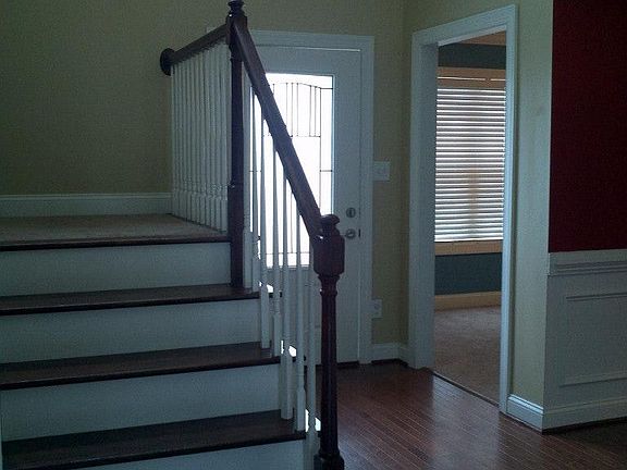 Entry / stairs