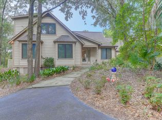 15 Edgewater Aly, Isle Of Palms, SC 29451
